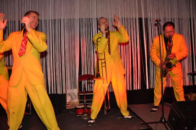 min 2011 01 08 station danse 090